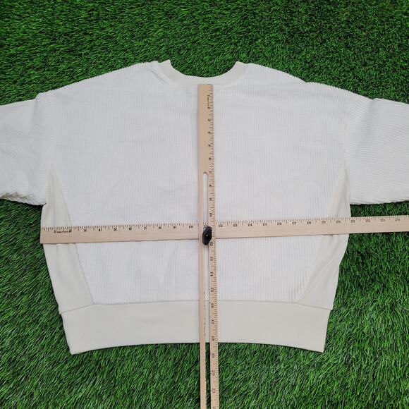 Champion Cropped Sweater Womens Large 21x18 Ivory Ribbed - Picture 4 of 16